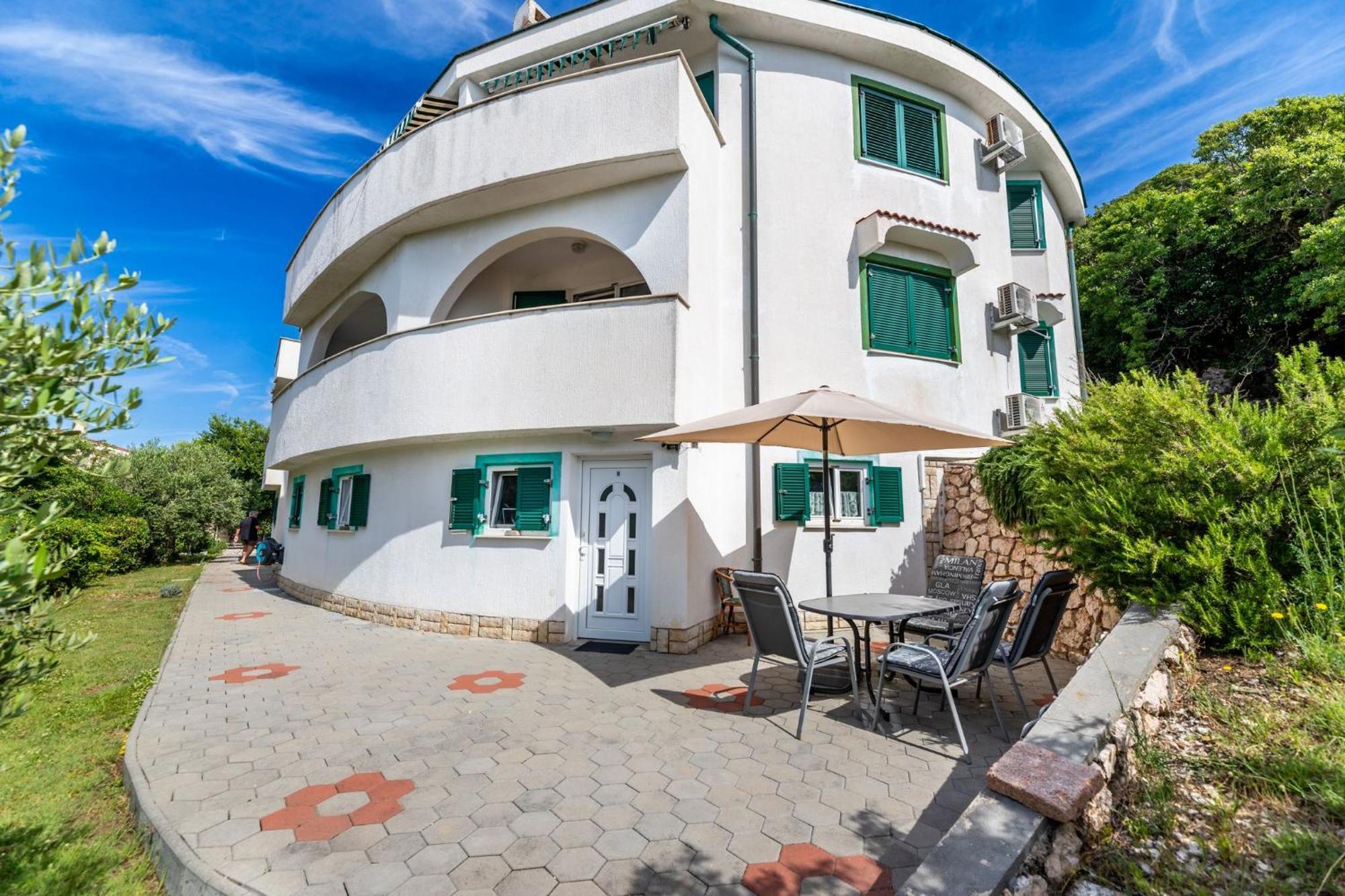 Apartments Oleander Kricin Baska  Exterior photo